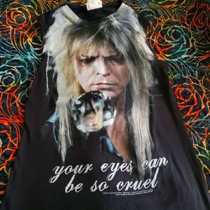 Sleeveless Tee with Labyrinth Theme Sz. M